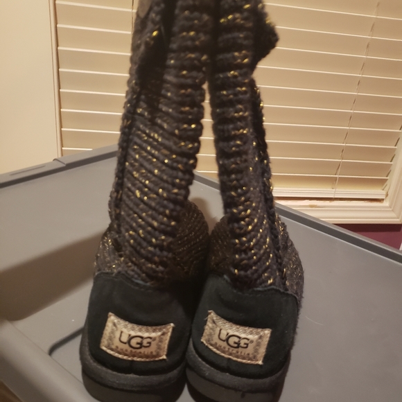 Ugg Boots size 9 black - Picture 3 of 5